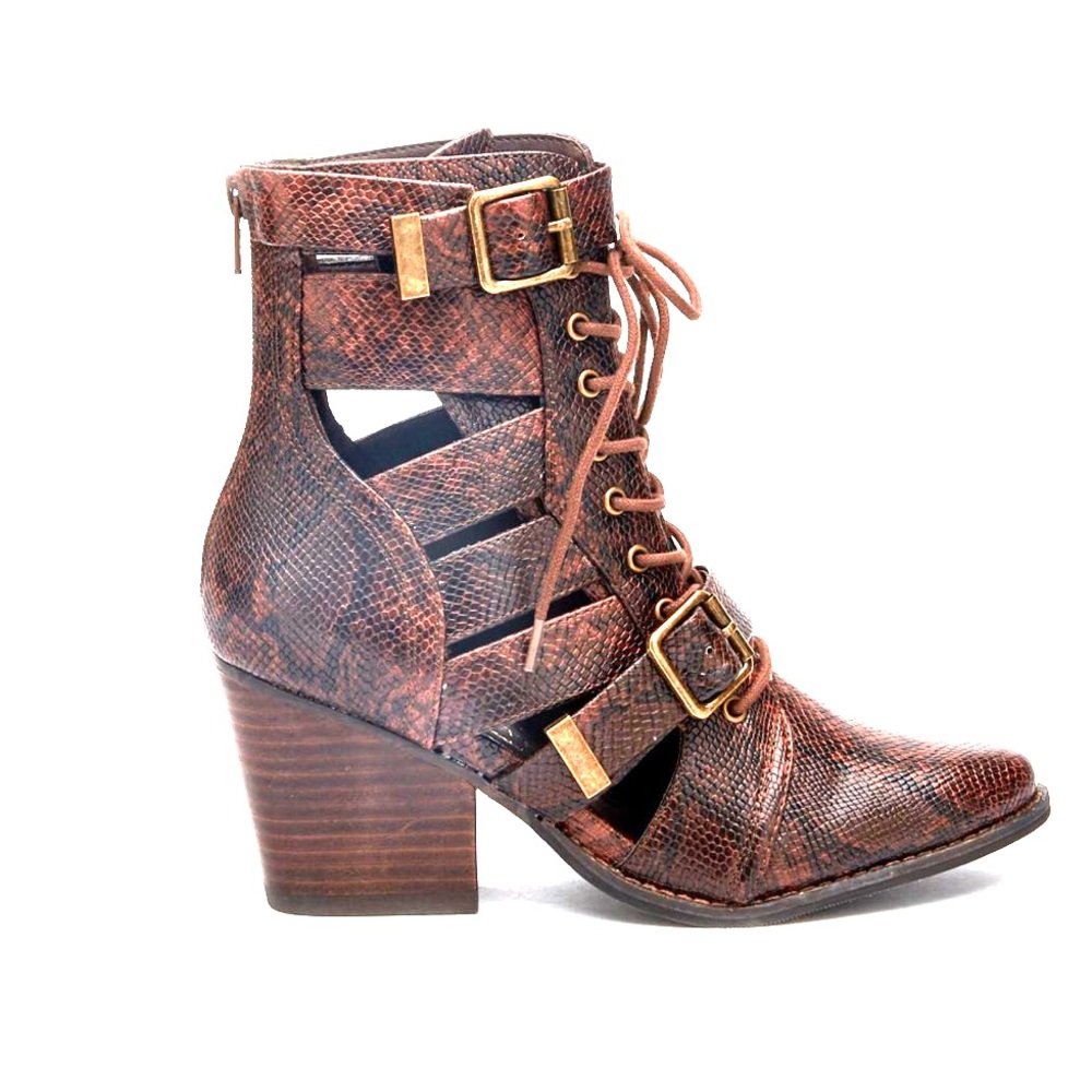 NIB Coconuts by Matisse Getty Brown Snake boots
